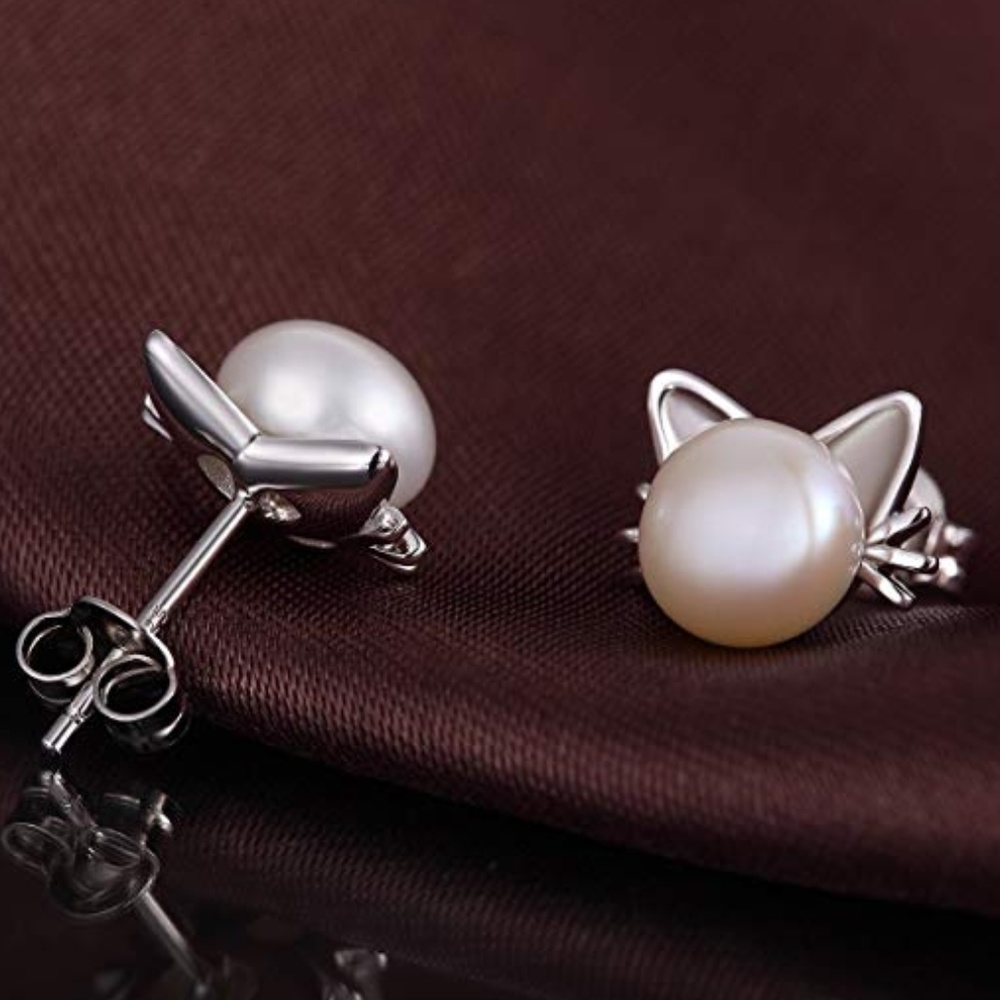 Cat Pearl Earrings Stud - Picture 2 of 4